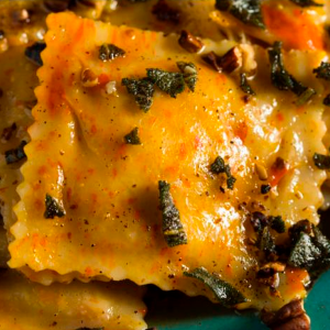 Ravioli queso cabra aceituna